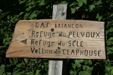 Sign to Refuge du Sélé