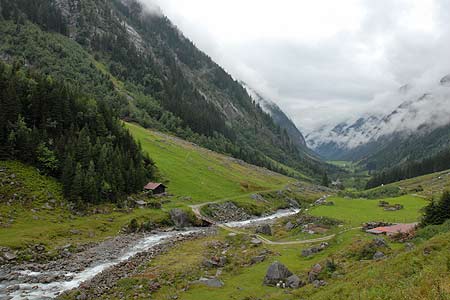 The valley below the Grüne Wald Hütte