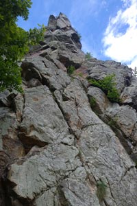 Rocky crag near Planés
