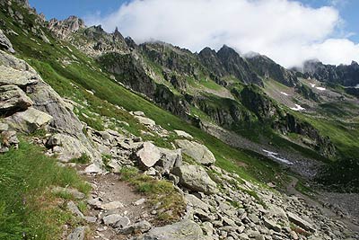 Climbing up from Planpraz to Col du Br&eacute;vent