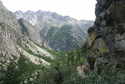 Ascent path from Ailefroide to Bosse de Claphouse