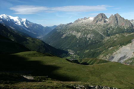Mont Blanc & Chamonix valley from Lac de Charamillon