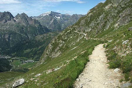 Path from the Refuge Albert Premier to Col de Balme