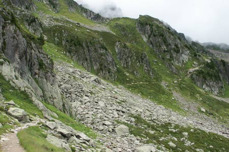 Path from TMB to the Col du Lac Cornu