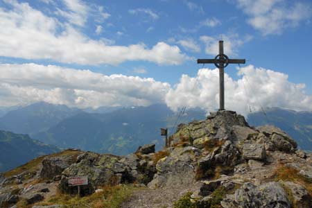 The summit of the Karspitze (2264m)