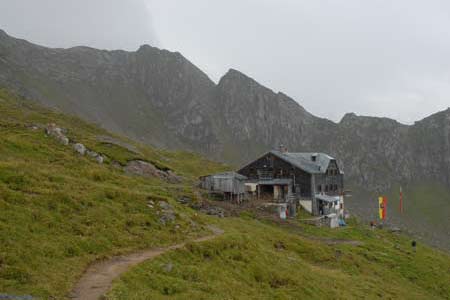 The Edelh&uuml;tte occupies an excellent position