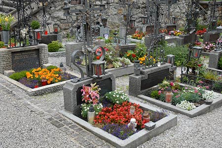 The beautiful cemetery in Ginzling