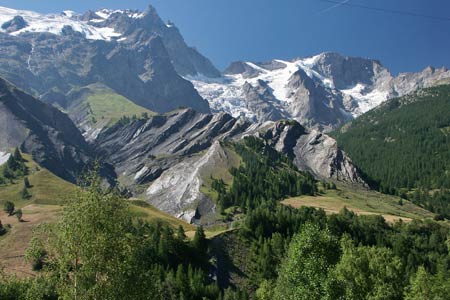 La Meije from GR54 near Villar d'Arène