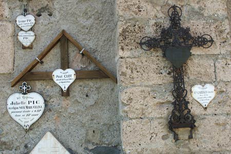 Memorials in the churchyard at le Chazelet