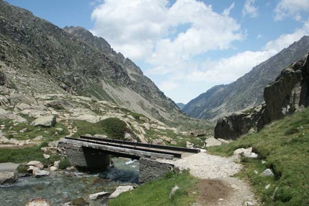 View north from near Refuge des Oulettes de Gaube