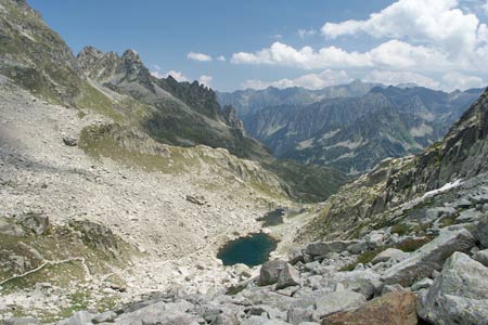 View from Lac du Pourtet to Lacs de l'Embarrat