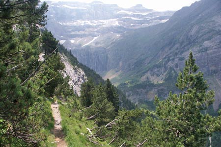 View from Cabane de Pailla to Cirque de Gavarnie path