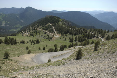 Road connecting Millefonts and the valley at St-Dalmas