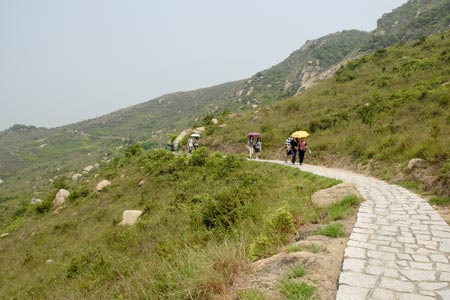 High level path to Hung Shing Yeh, Lamma Island