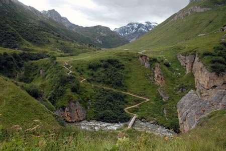 Path from refuge du Roc de la P&ecirc;che to Montaimont