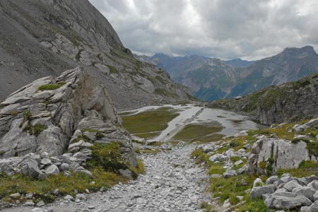 The Lac des Vaches and its stepping stones