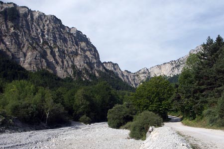 The approach from Richardiere to the Pas de l'Aiguille