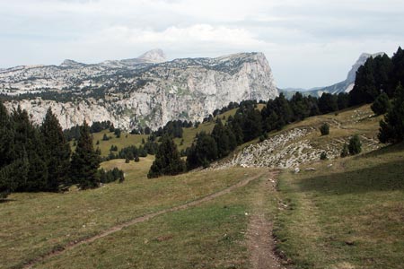 Vercors limestone plateau near Pas de l'Aiguille