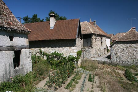 Cottages and vegetable garden in Clelles