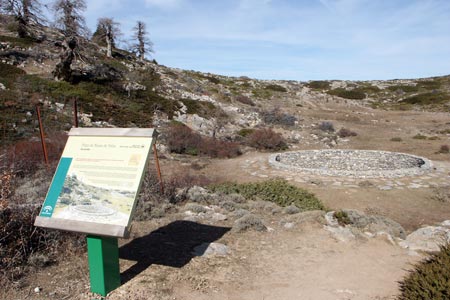 The restored snow pit beside the path to Torrecilla