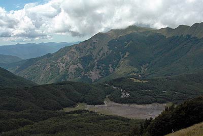 View towards Mount Bocca from path AV 2000