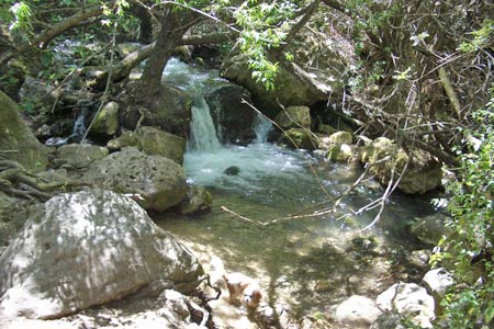 Waterfall between Benamahoma and El Bosque