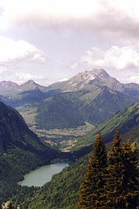 Lac de Montriond & Le Roc d'Enfer