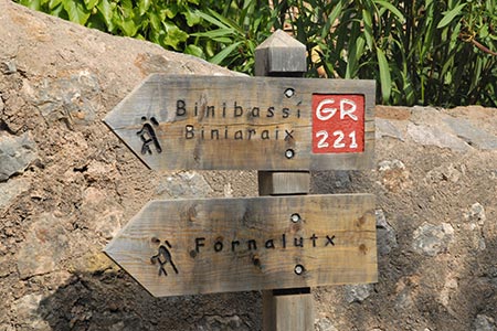 GR 221 sign above Binibassi